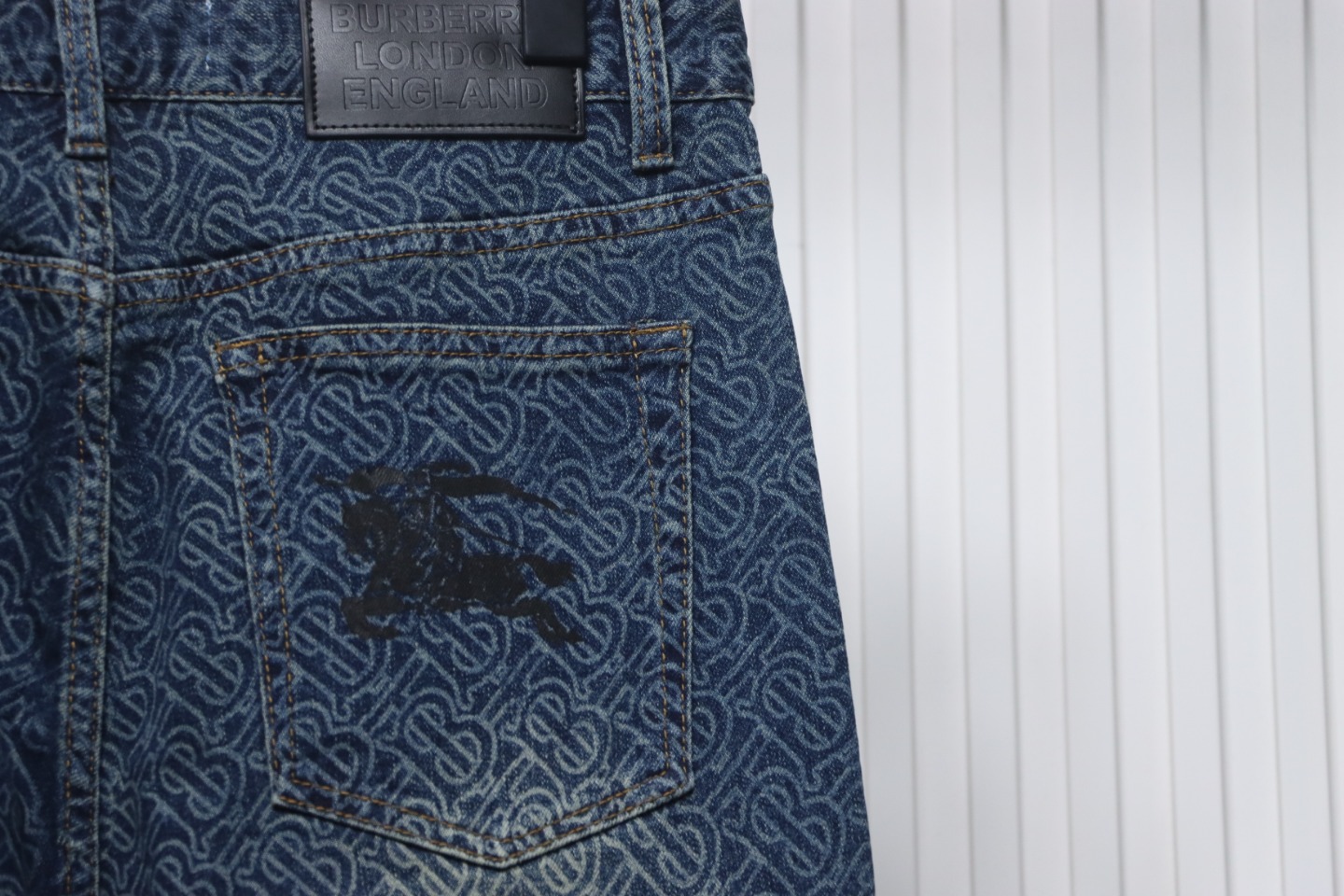 Burberry Warhorse Jeans