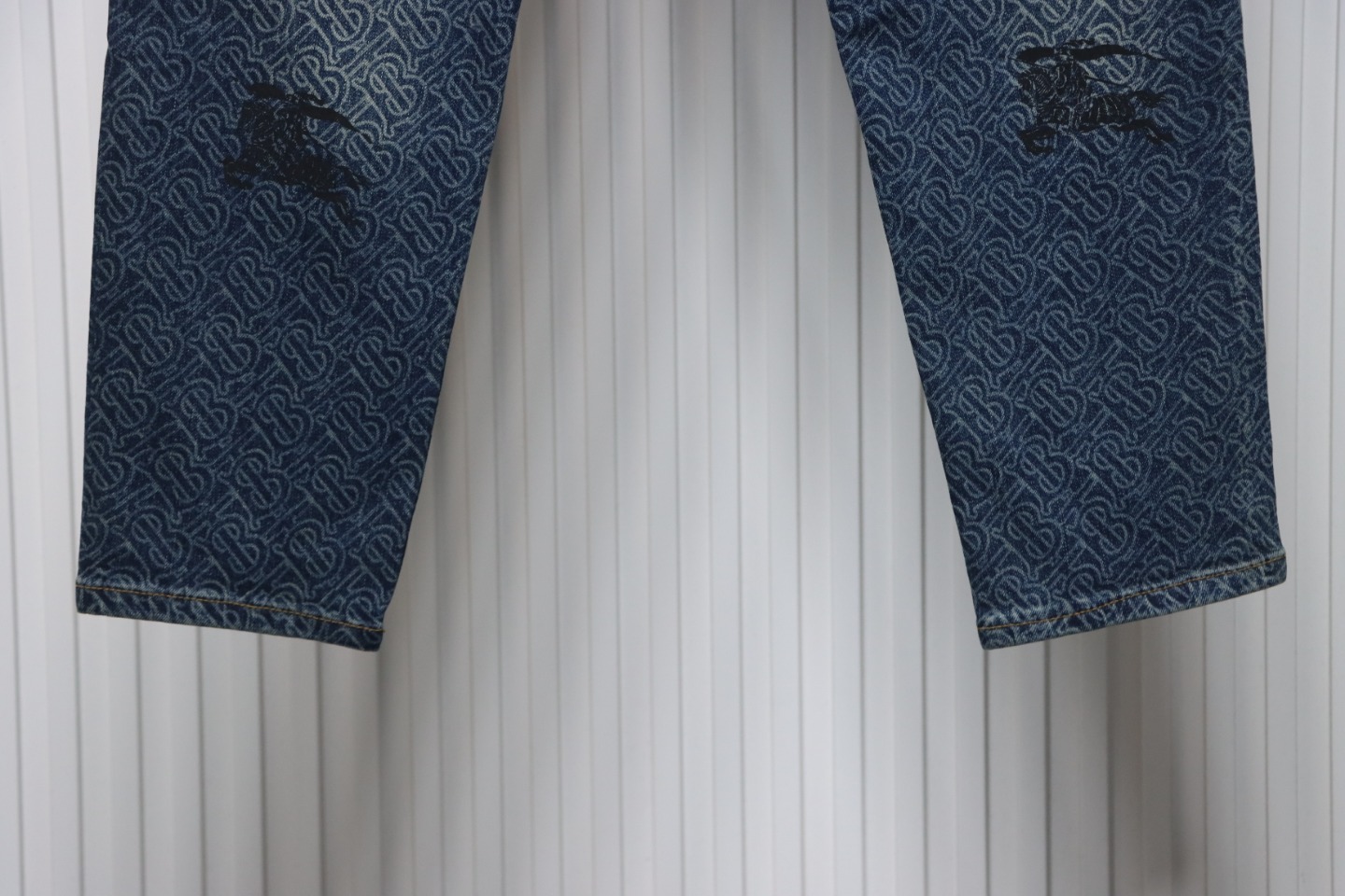 Burberry Warhorse Jeans