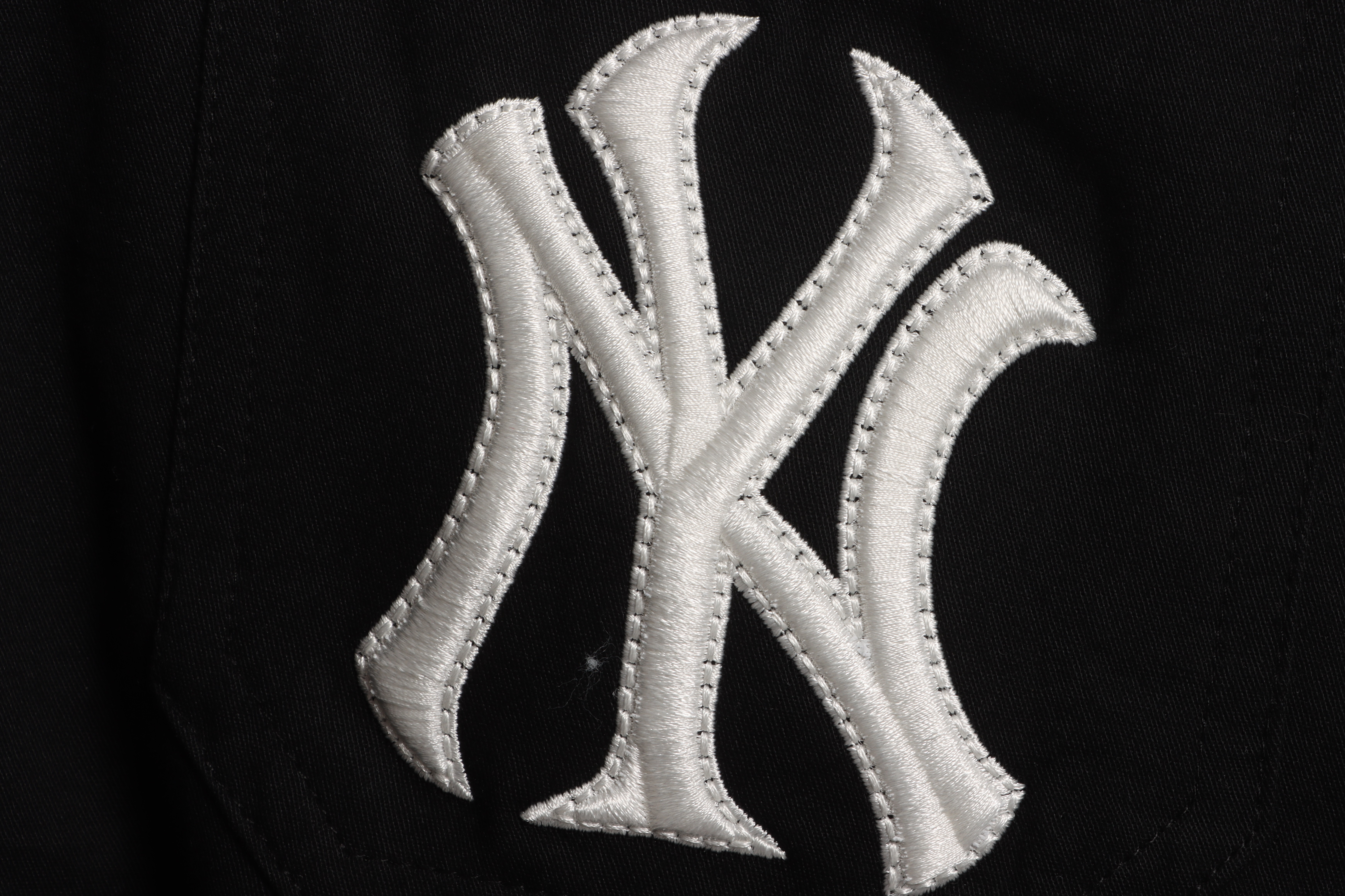 MLB Back Pattern Large Logo Shirt