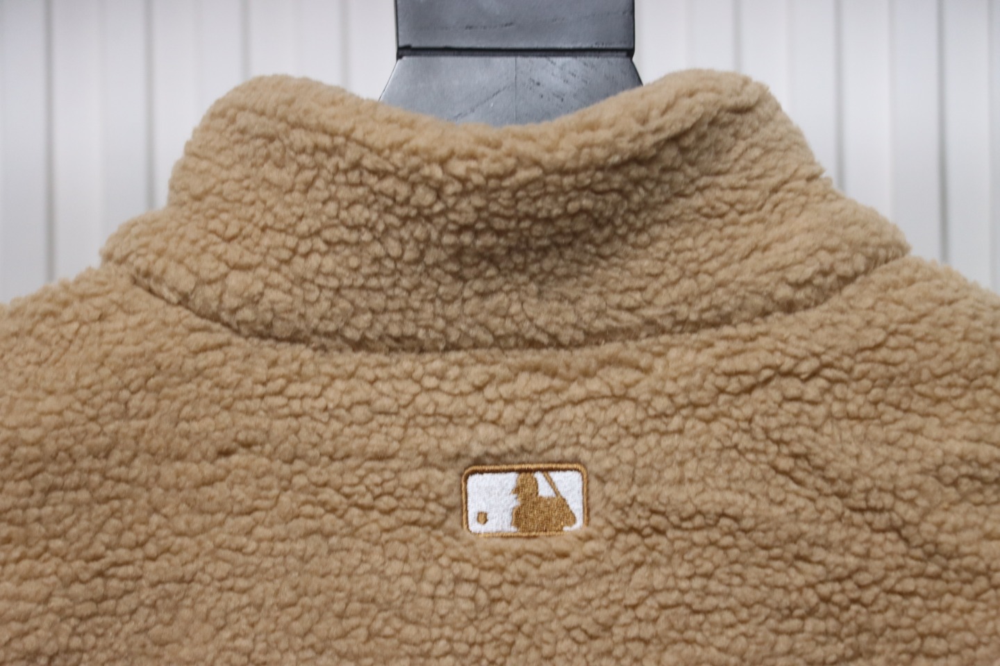 MLB Classic Embroidered LOGO Lambswool Jacket Brown