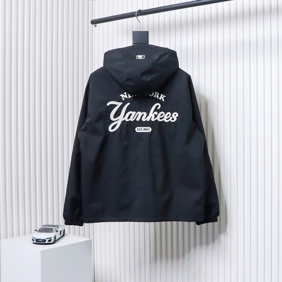 MLB Embroidered Hooded White Label Sports Jacket Black