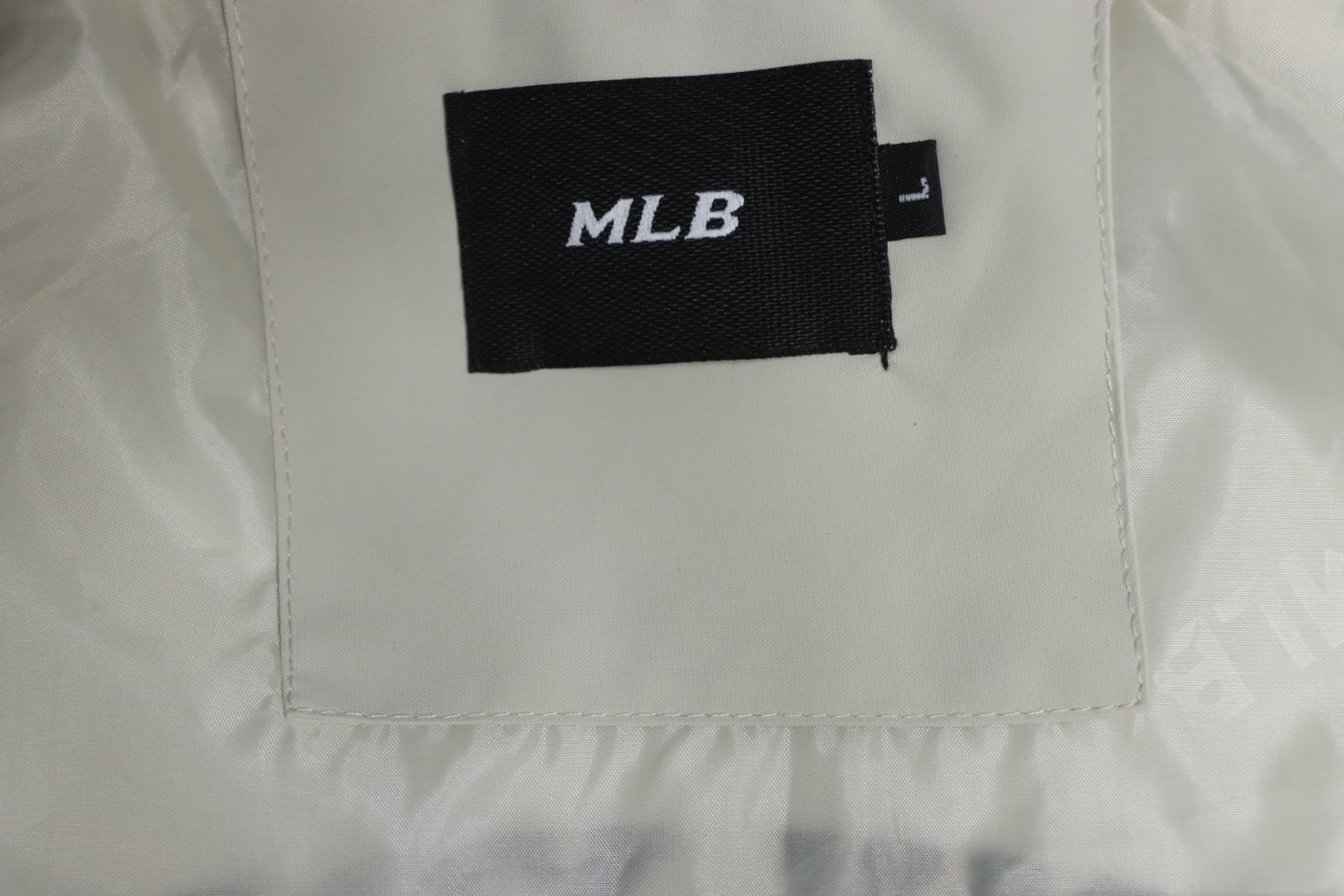 MLB Embroidered Hooded White Label Sports Jacket White