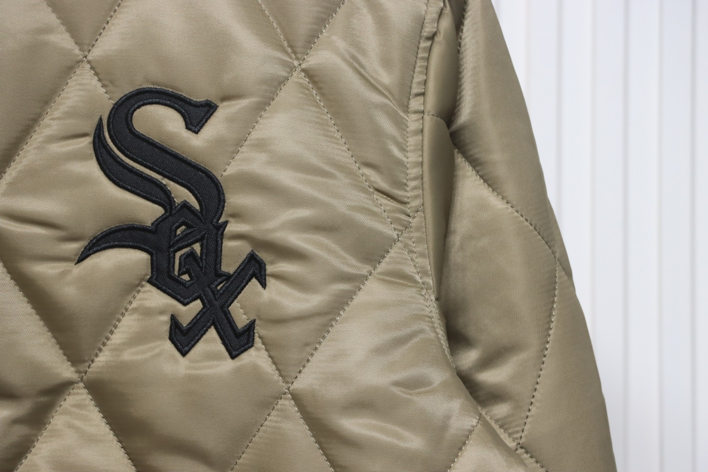 MLB Patch Embroidered Large Logo Baseball Jacket Quilted Jacket Brown