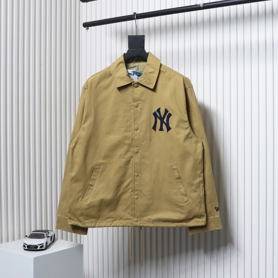 MLB x New Era SS23 New York Yankees Jacket Brown