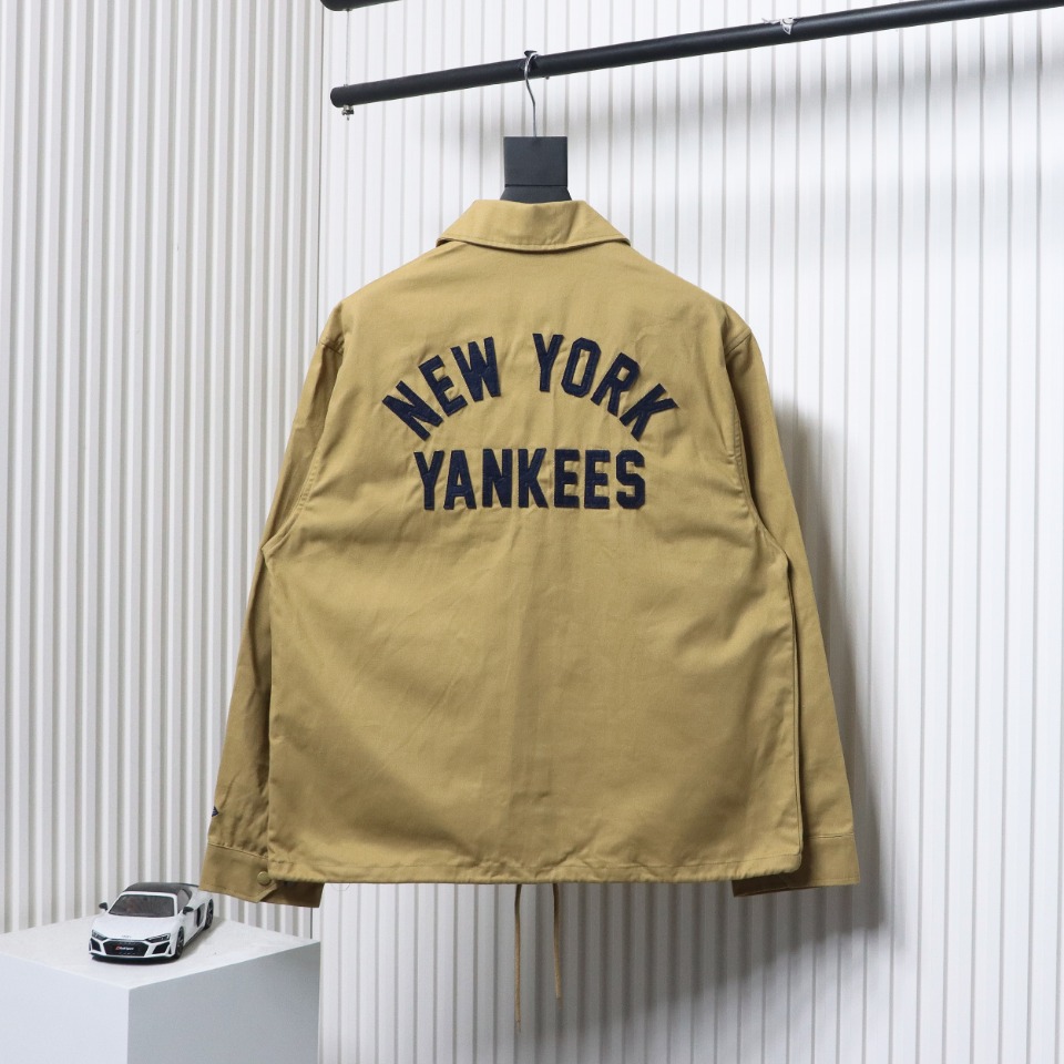MLB x New Era SS23 New York Yankees Jacket Brown