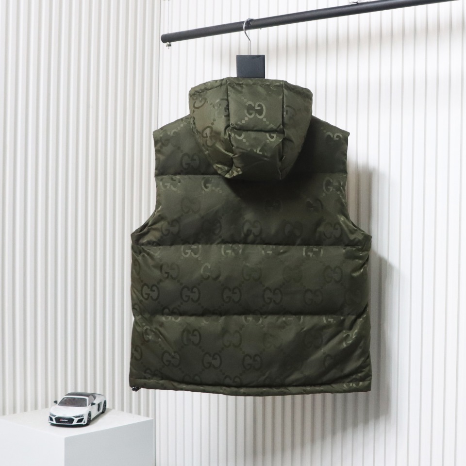 Gucci 23FW Big GG Obscure Jacquard Down Vest Green