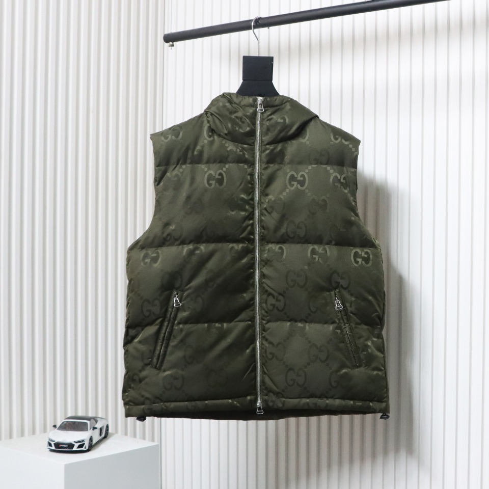 Gucci 23FW Big GG Obscure Jacquard Down Vest Green
