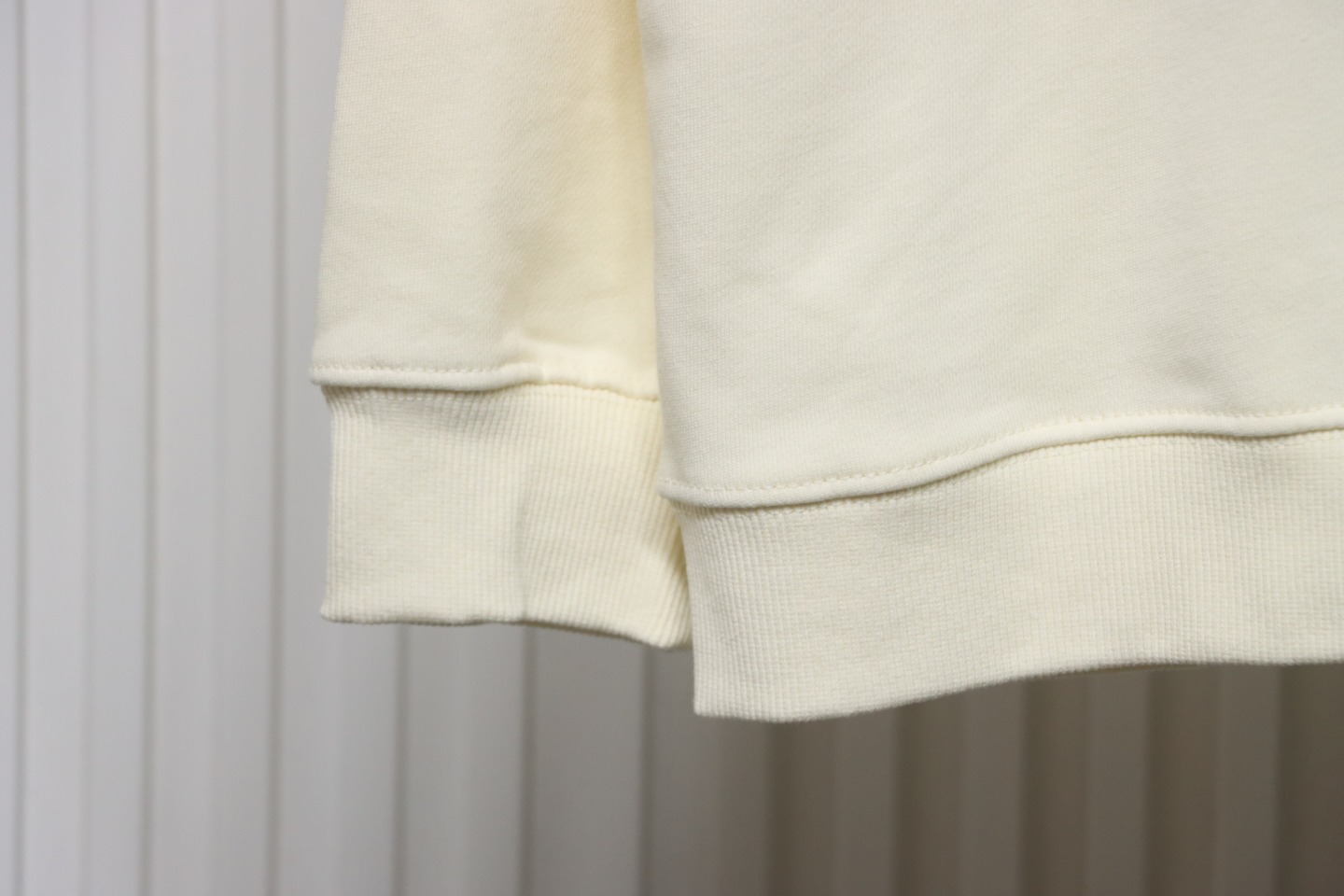 Gucci 24Fw Funny Cartoon Series Printed Round Neck Sweatshirt Strawberry