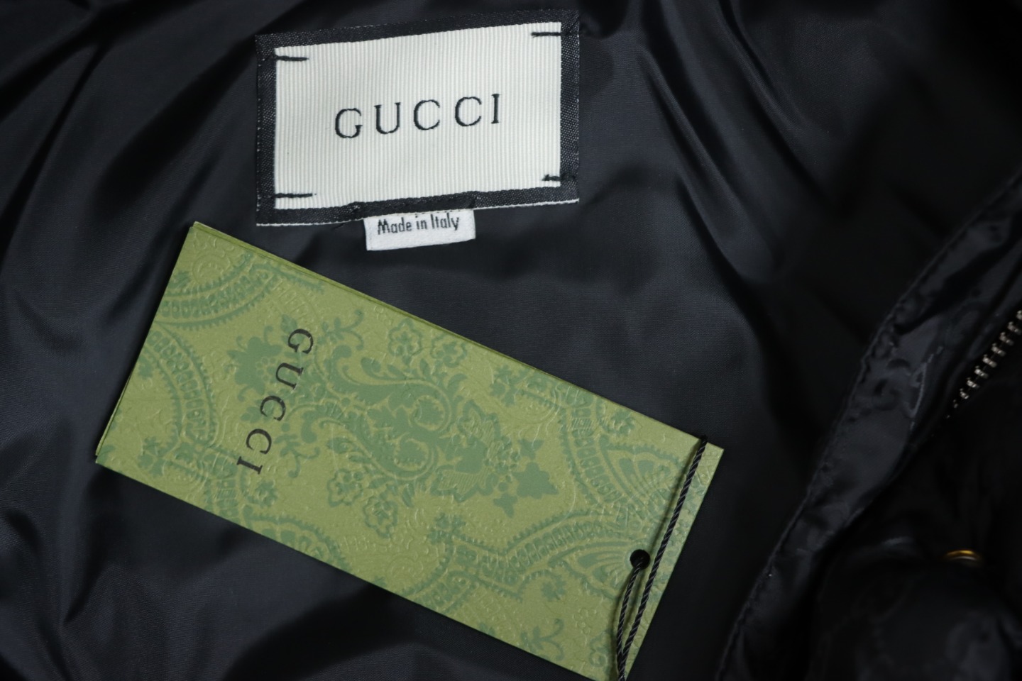 Gucci Full-Print Dark Pattern Jacquard Red And Green Ribbon Down Jacket