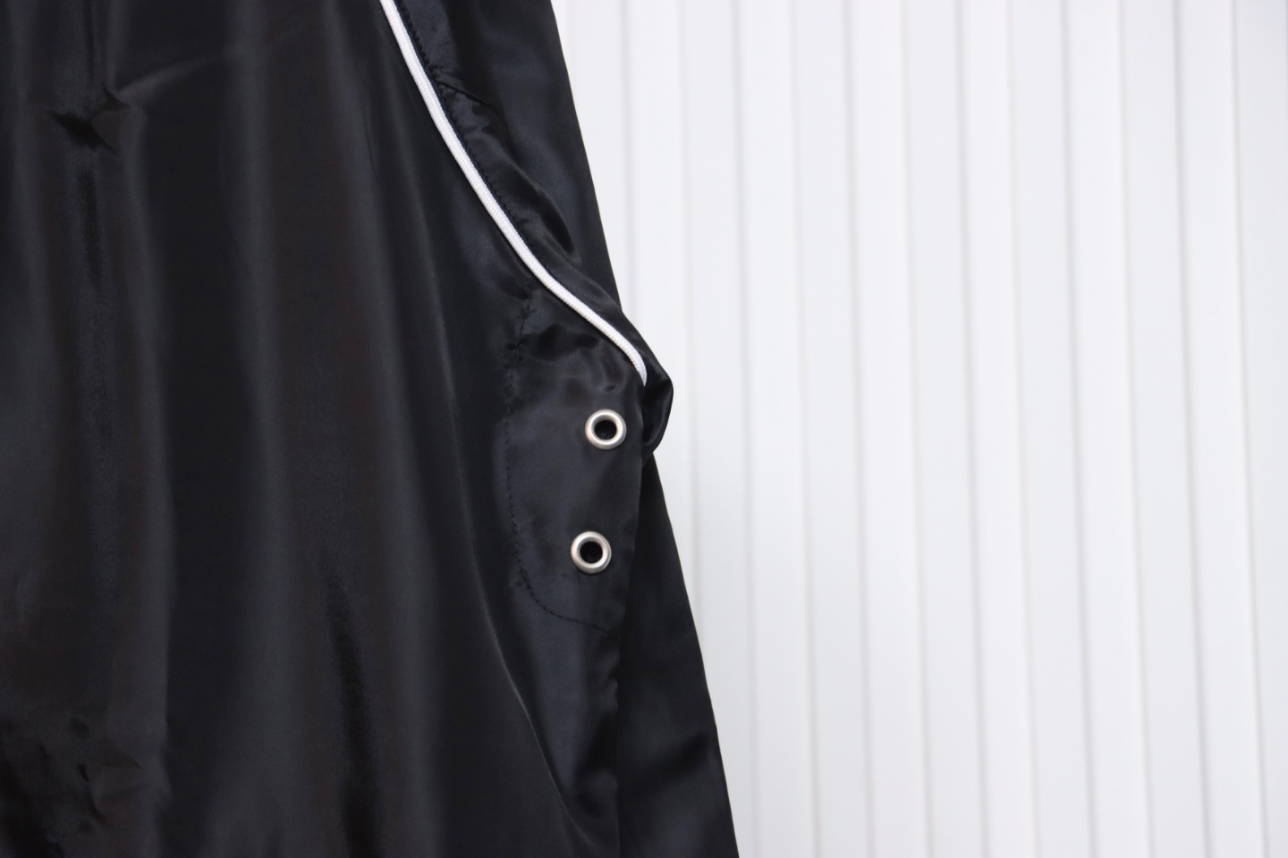 Gucci Line Design Zipper Pocket Hooded Windbreaker Jacket Black