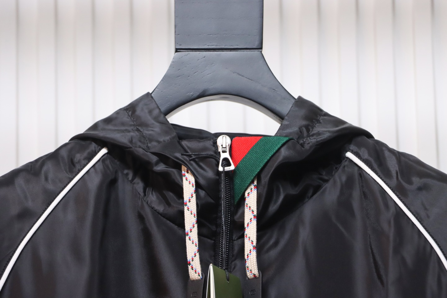 Gucci Line Design Zipper Pocket Hooded Windbreaker Jacket Black