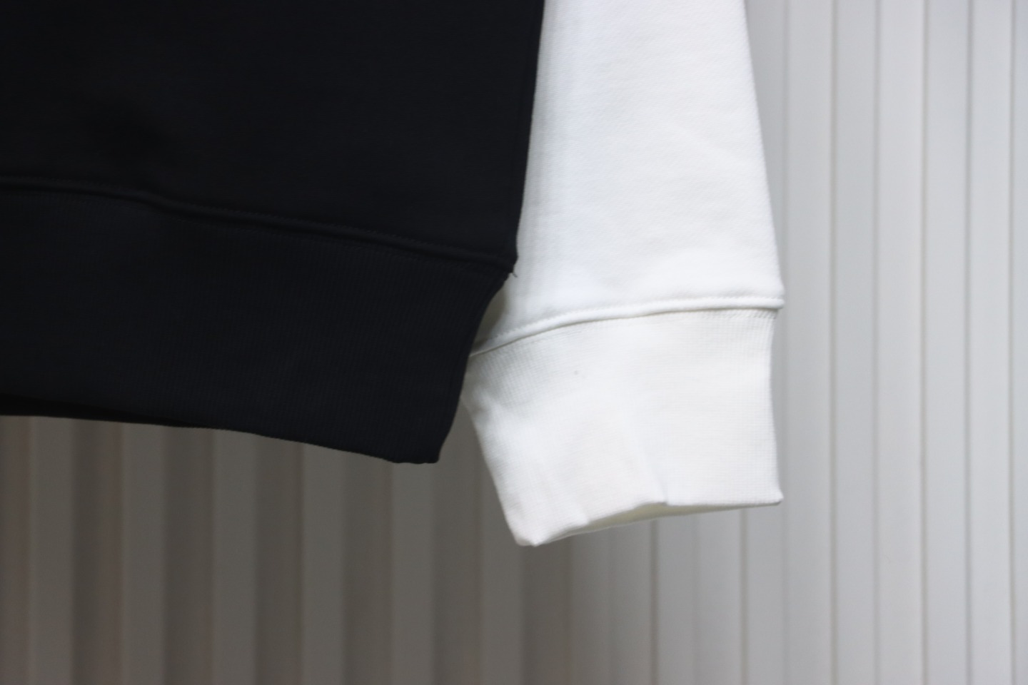 Gucci 24Fw Embroidered Letter Logo Patchwork Fake Two-Piece Sweatshirt Black