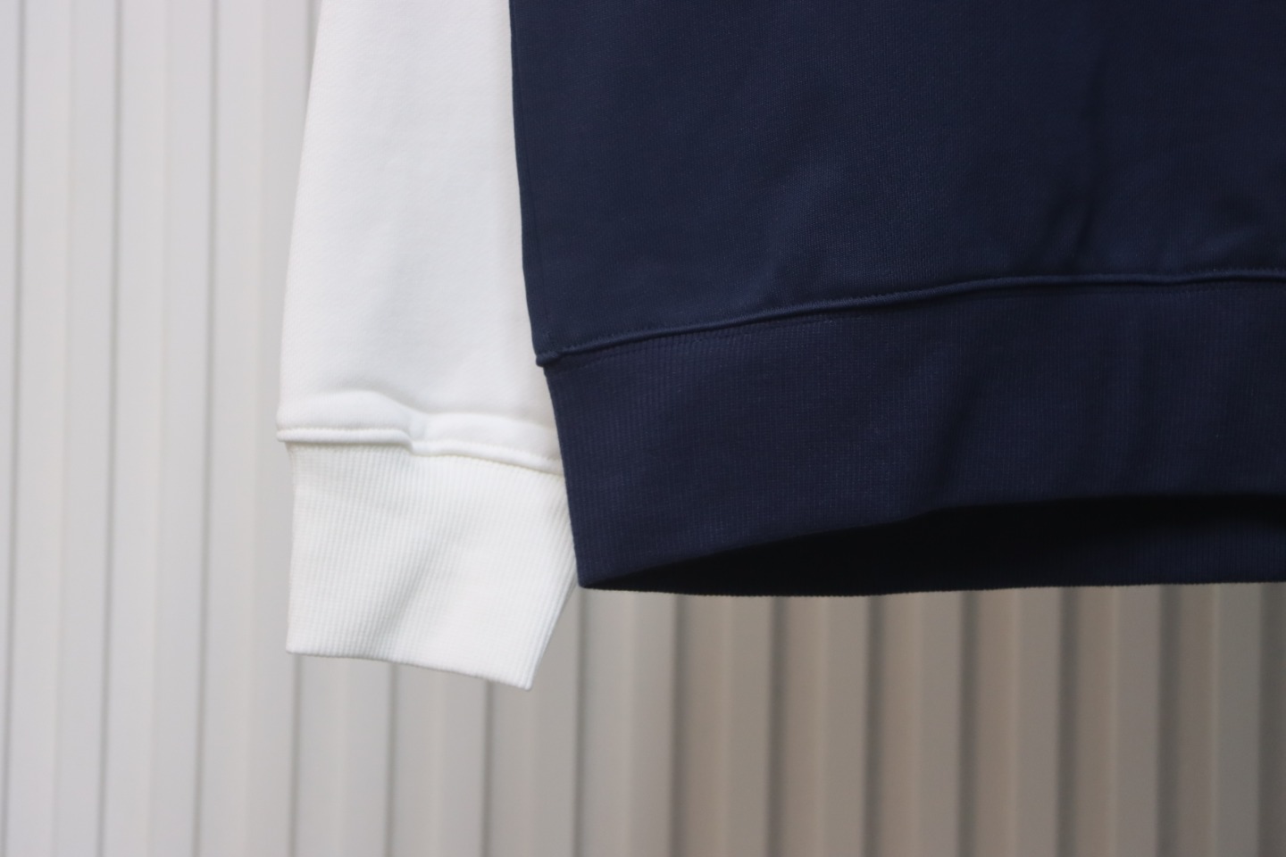 Gucci 24Fw Embroidered Letter Logo Patchwork Fake Two-Piece Sweatshirt Blue