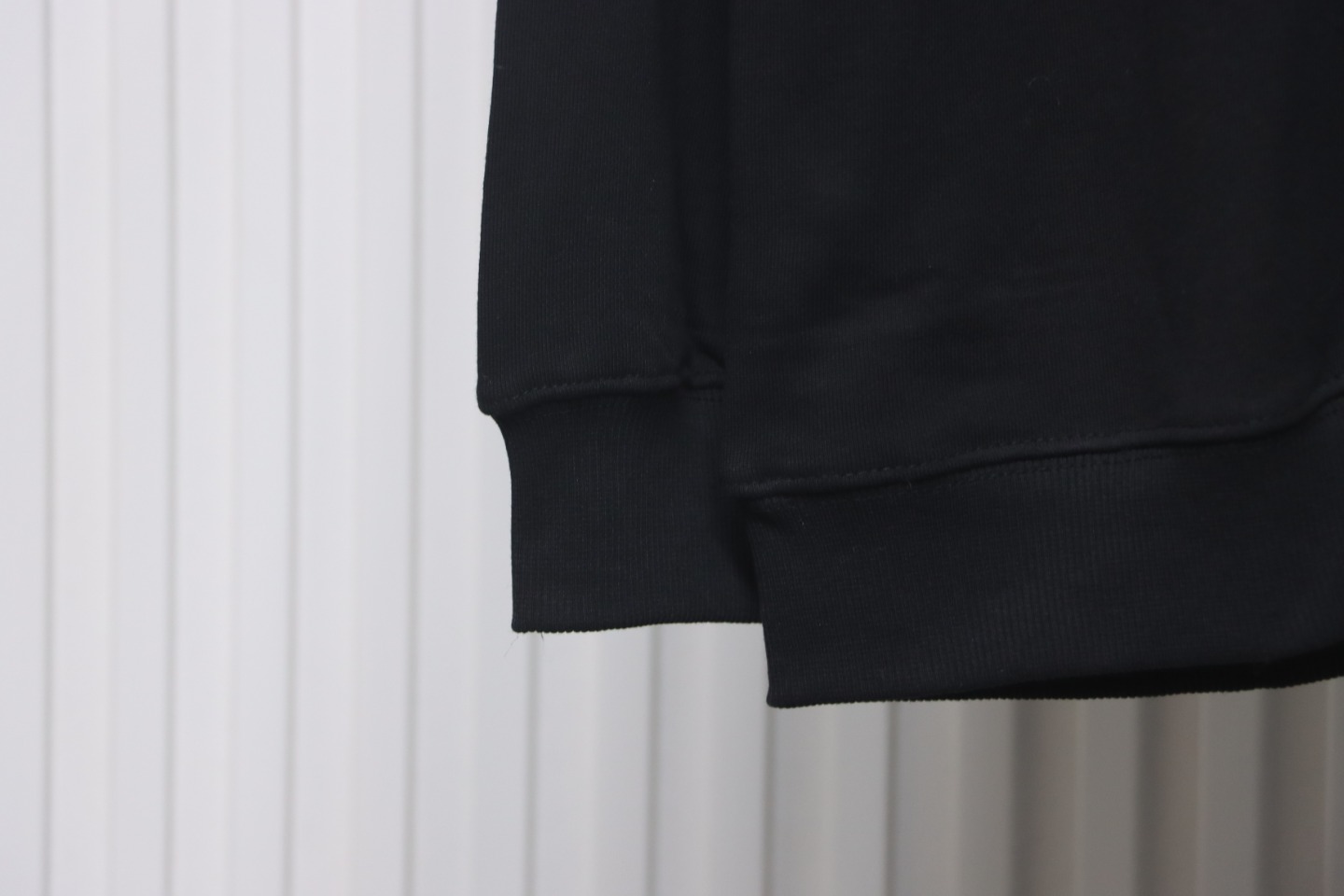 Gucci 24Fw Polka Dot Letter Logo Print Crew Neck Sweatshirt