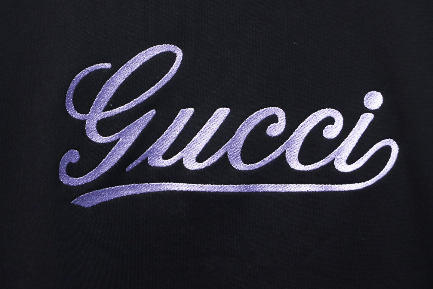 Gucci 24Fw Purple Cursive Letters Embroidery Crewneck Sweatshirt