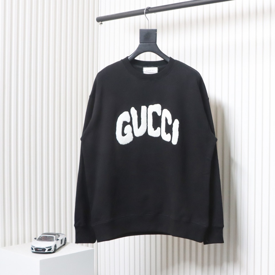 Gucci 24Fw Towel Embroidery Lettering Crew Neck Sweatshirt Black