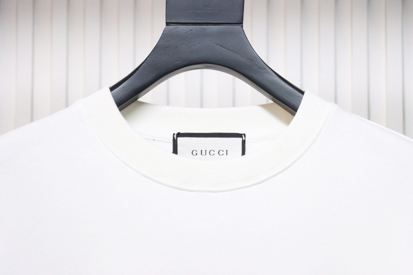 Gucci 24Fw Towel Embroidery Lettering Crew Neck Sweatshirt White