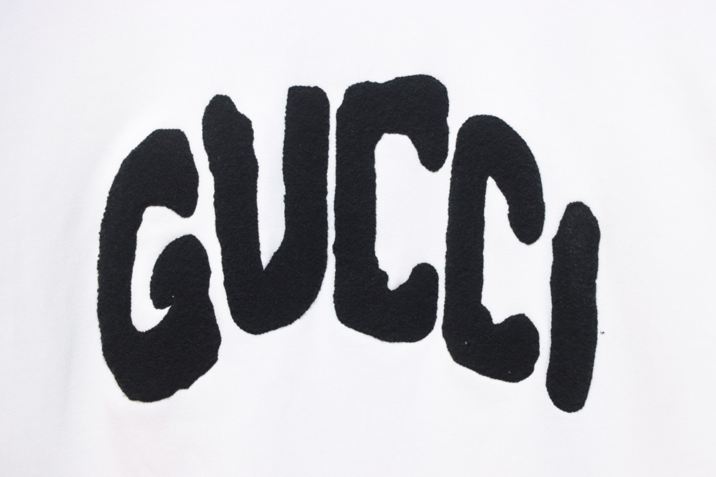 Gucci 24Fw Towel Embroidery Lettering Crew Neck Sweatshirt White