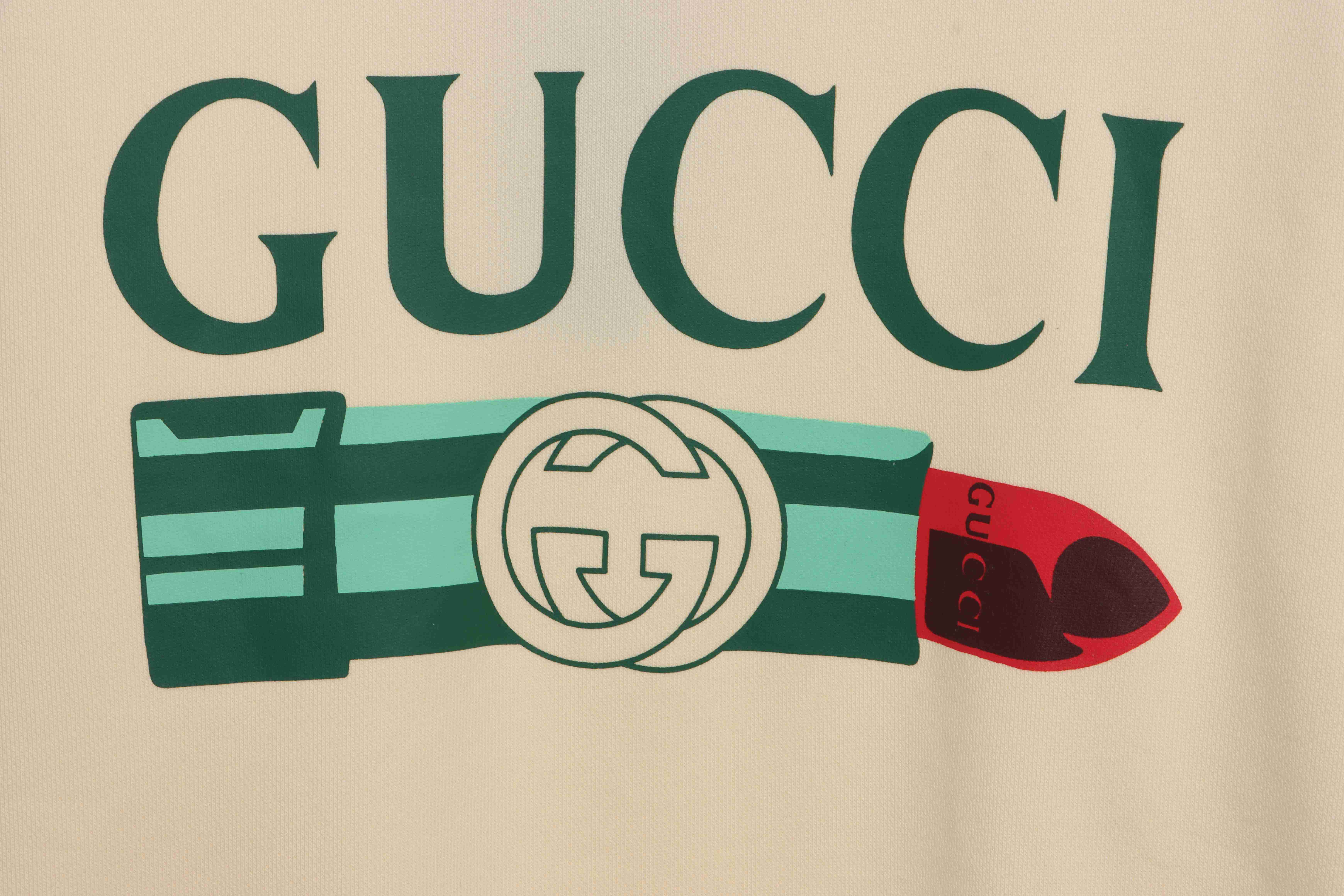 Gucci Lipstick Print Crewneck Sweatshirt Beige