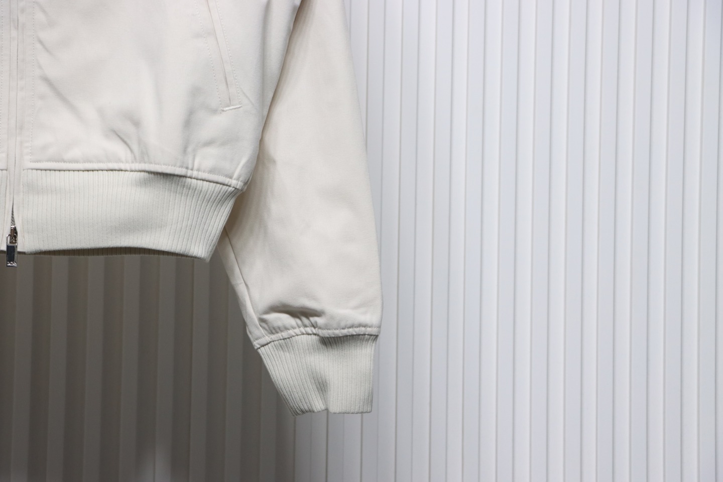 Dior 24Fw Embroidered Heart Cropped Jacket