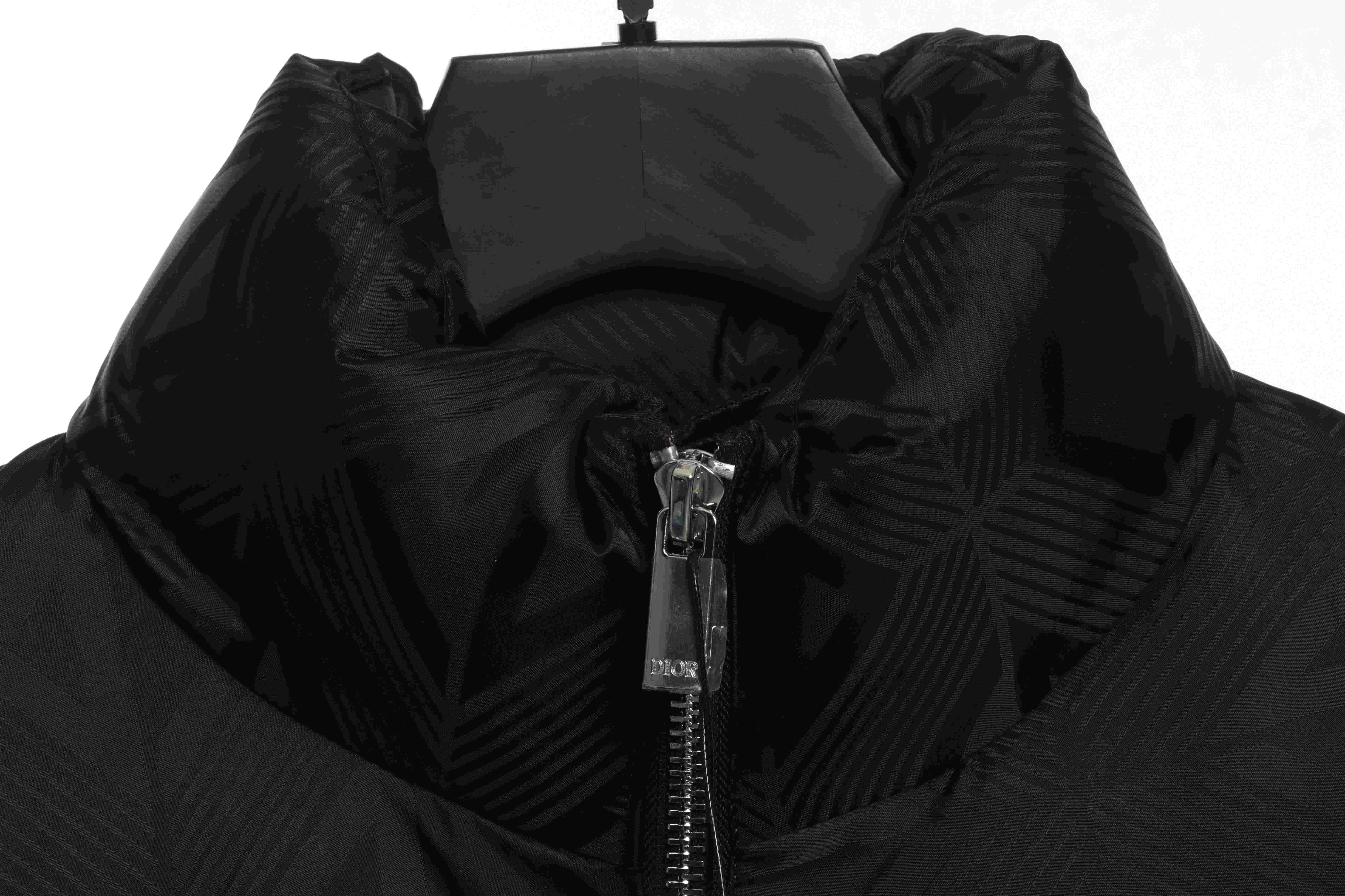 Dior Full-Print Three-Dimensional Geometric Pattern Stand-Up Collar Down Jacket