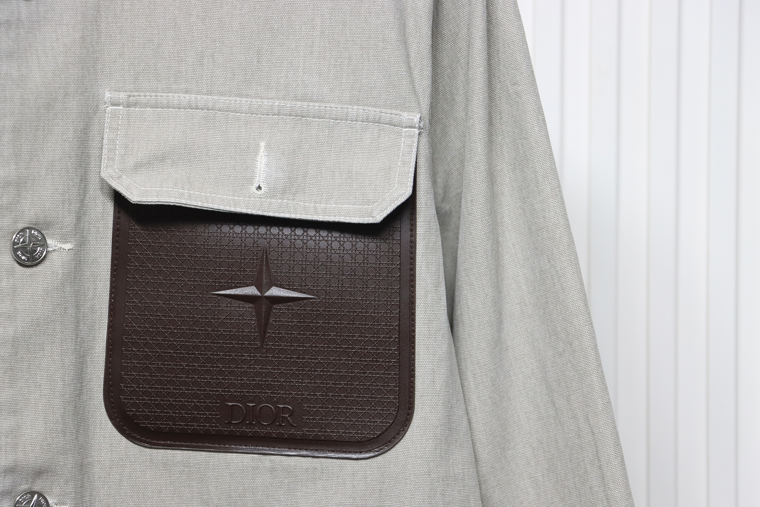 Dior x Stone Island 24Fw Pocket Dior Island Logo Work Shirt Jacket Khaki Gray