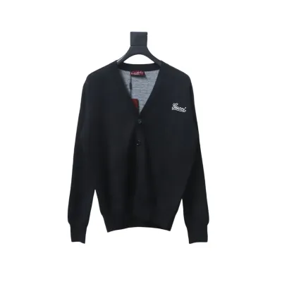 Gucci 24FW Embroidered Logo Knitted Cardigan 01