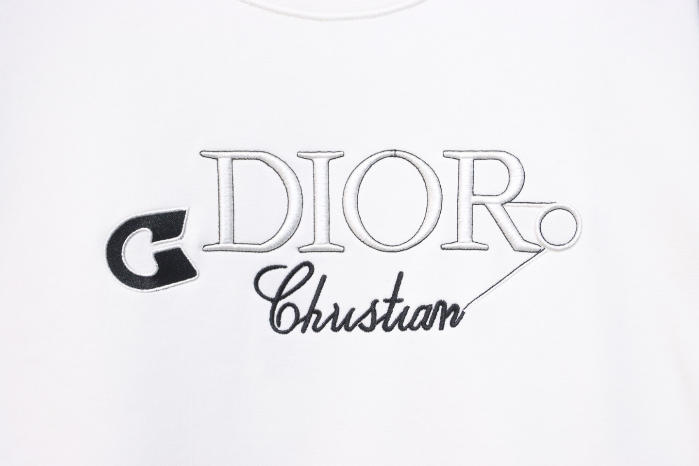 Dior 24Fw Embroidered Pin Lettering Crew Neck Sweatshirt White