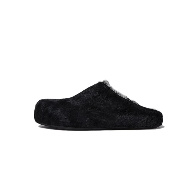 Marni Long-Hair Calfskin Fussbett Sabot Black SBMR000600P412200N99 01