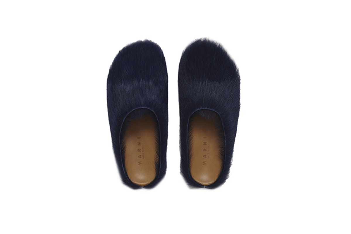 Marni Long-Hair Calfskin Fussbett Sabot Navy SBMR000600P412200B84