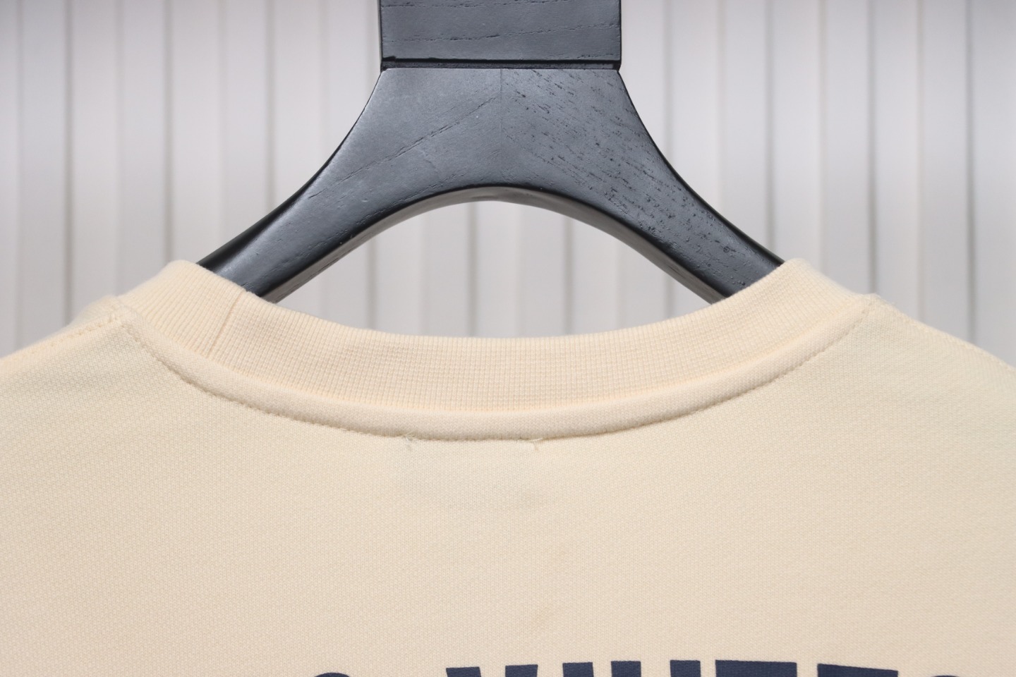 Louis Vuitton 22Fw Fake Pocket Letter Printed Round Neck Sweatshirt Beige