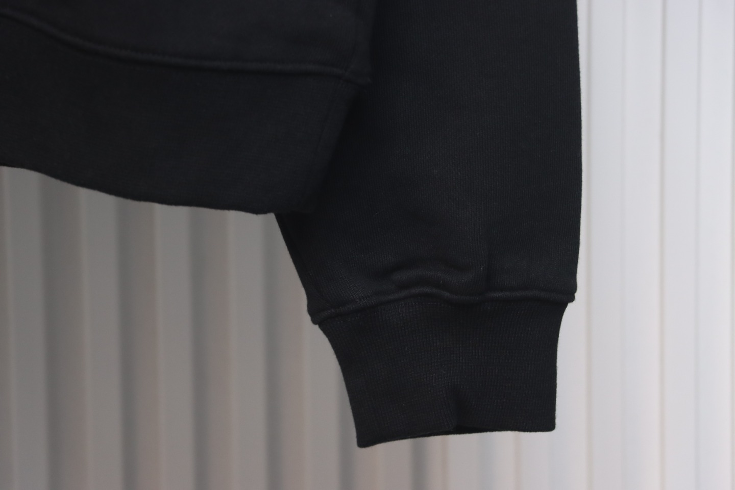 Louis Vuitton 22Fw Fake Pocket Letter Printed Round Neck Sweatshirt Black