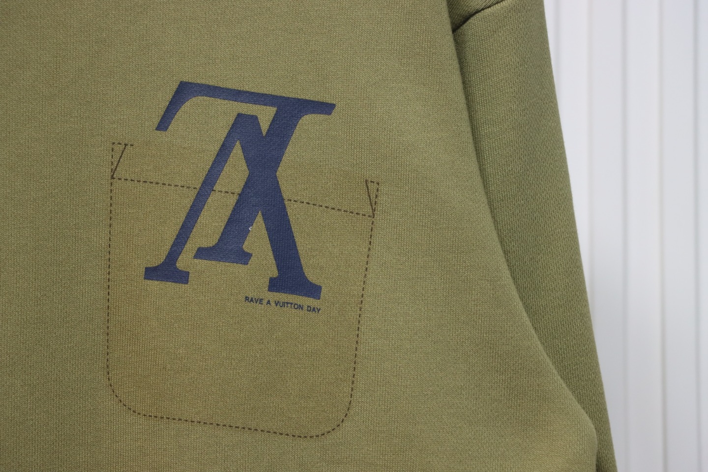 Louis Vuitton 22Fw Fake Pocket Letter Printed Round Neck Sweatshirt Green
