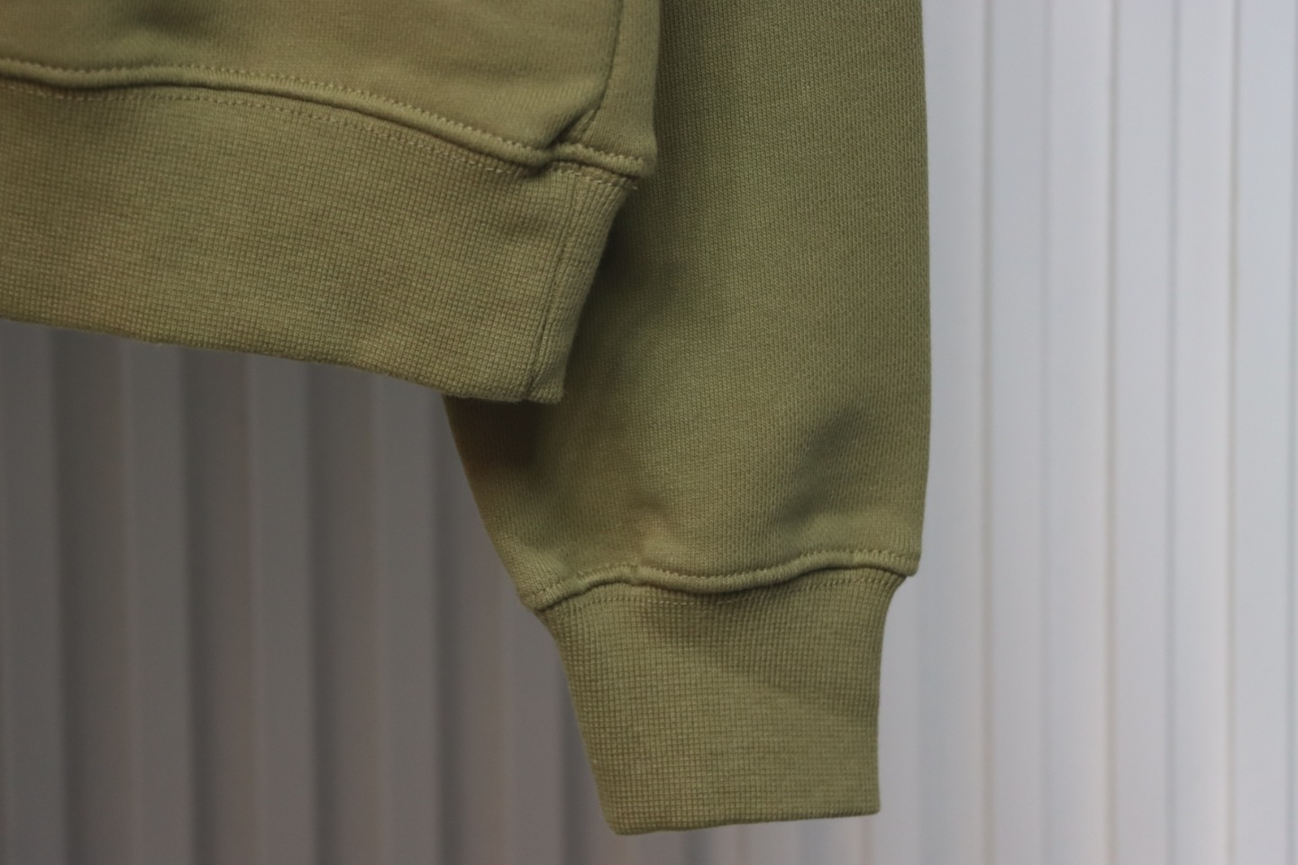 Louis Vuitton 22Fw Fake Pocket Letter Printed Round Neck Sweatshirt Green