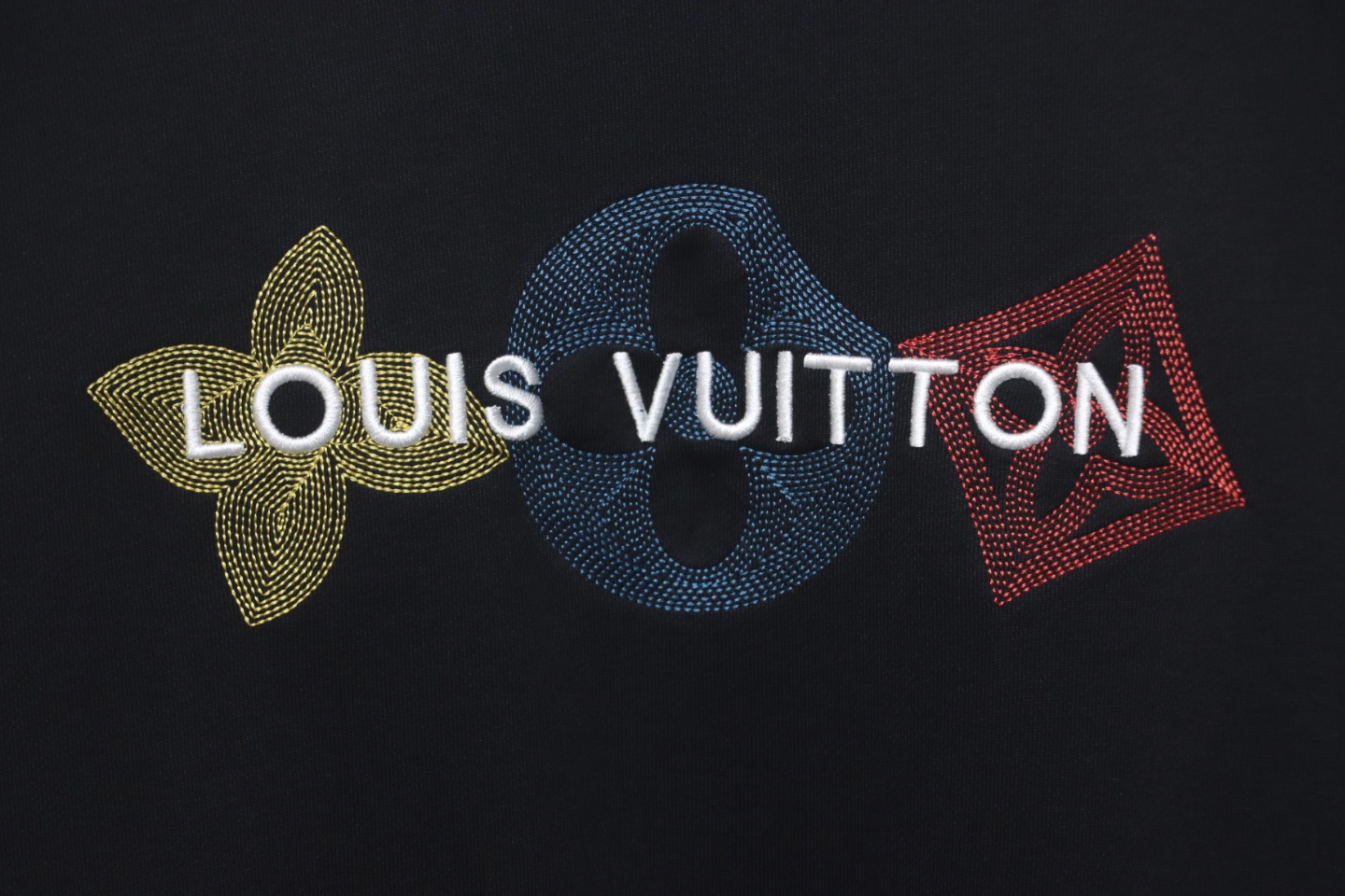Louis Vuitton 24Fw Classic Embroidered Clover Logo Crewneck Sweatshirt Black