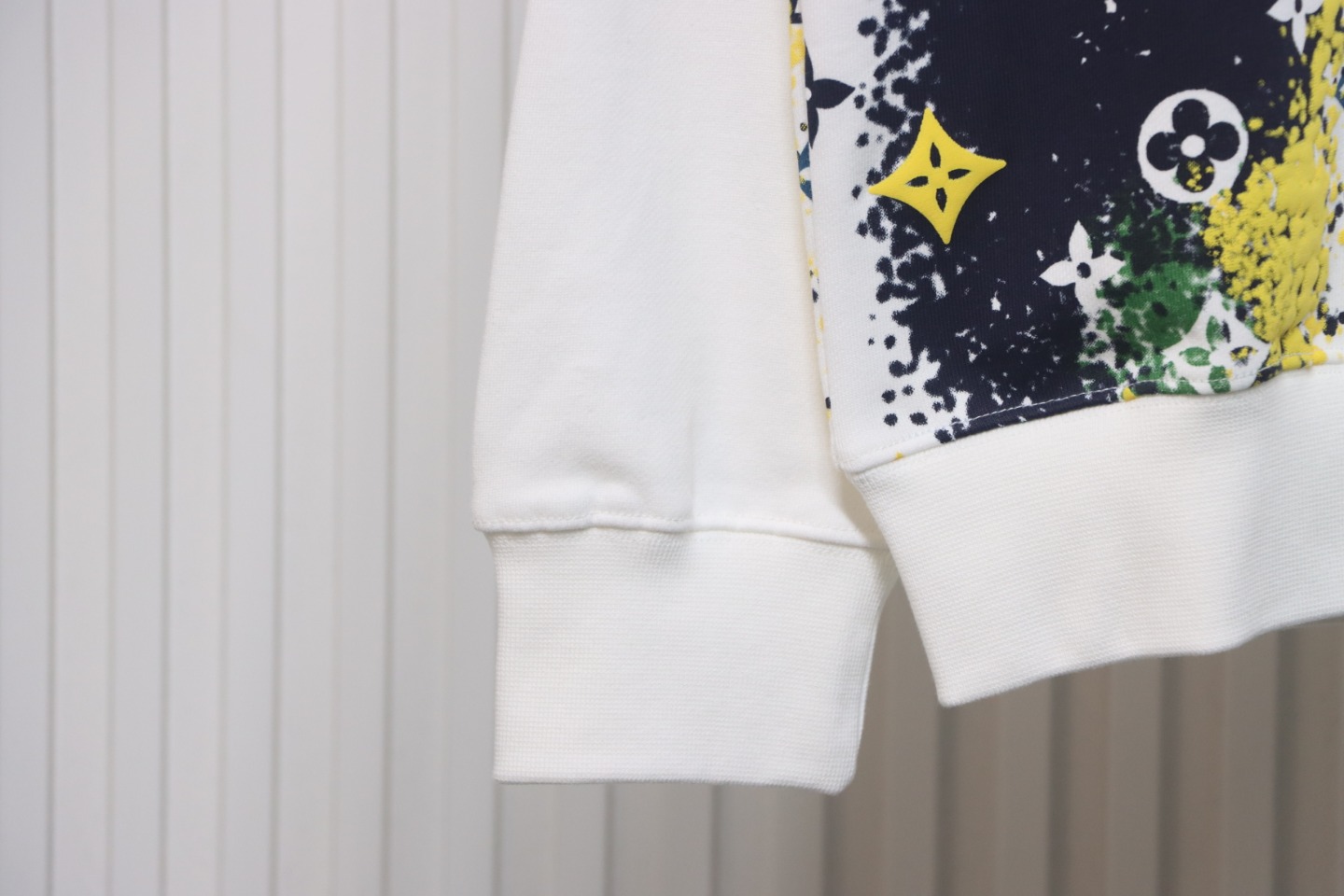 Louis Vuitton 24Fw Ink Splashing Old Flower Print Round Neck Sweatshirt White