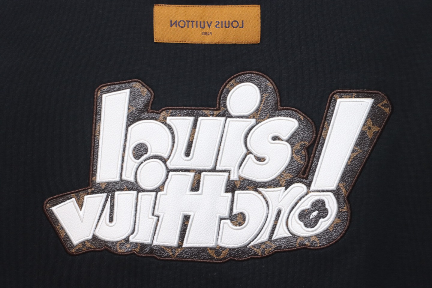 Louis Vuitton 24Fw Leather Label Letter Embroidery Round Neck Sweatshirt Black