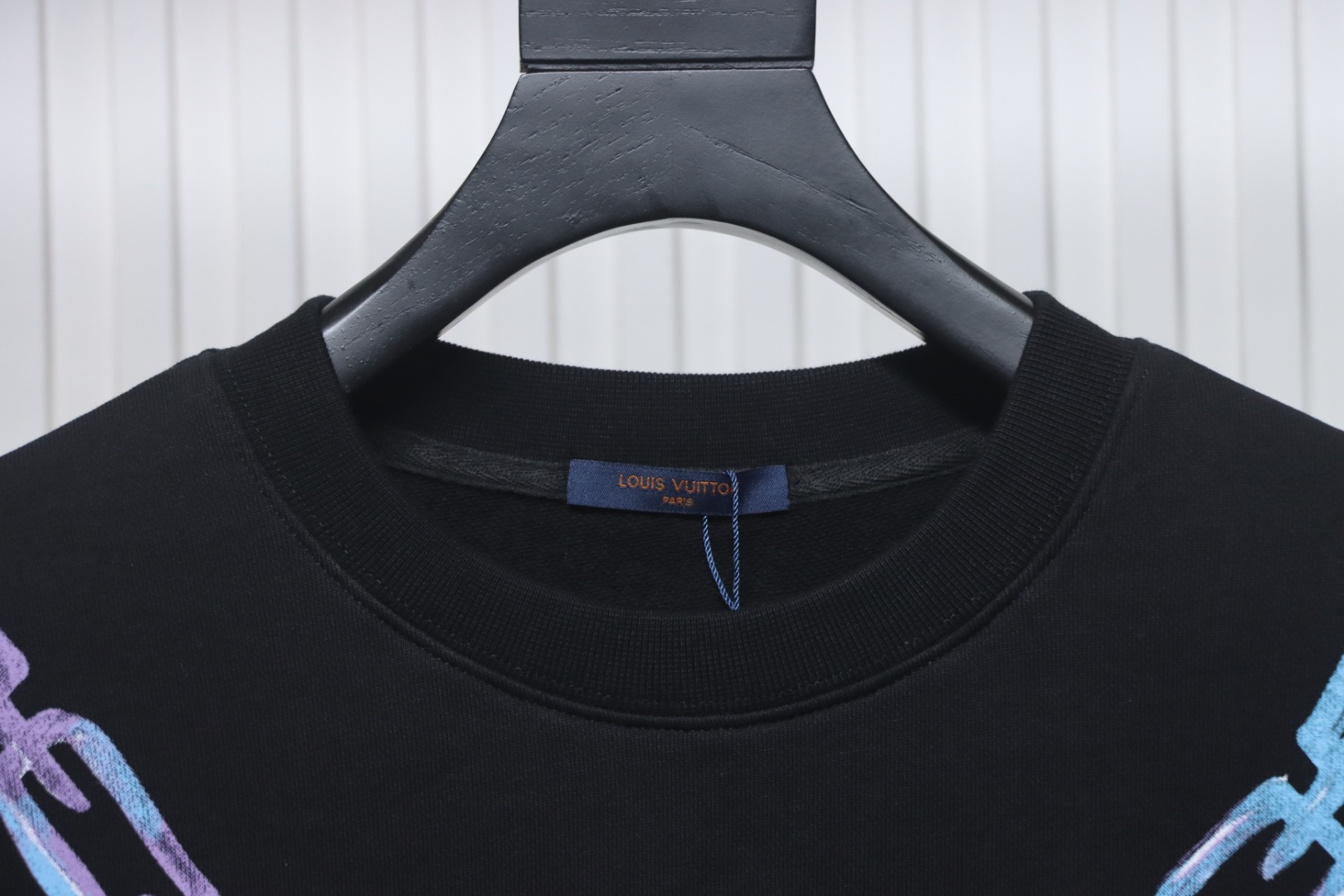 Louis Vuitton Gradient Necklace Pendant Print Round Neck Sweatshirt Black