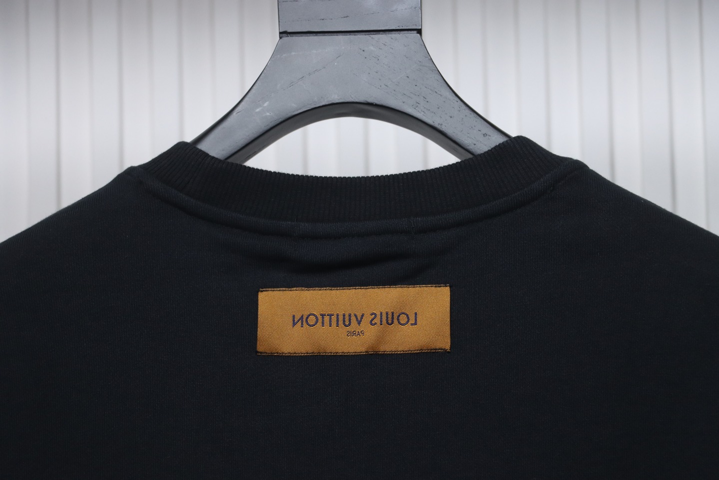 Louis Vuitton 24SS Red Letter Printed Round Neck Sweatshirt Black
