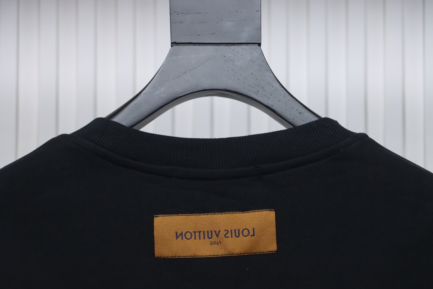 Louis Vuitton 24SS Reverse Logo Print Crew Neck Sweatshirt Black