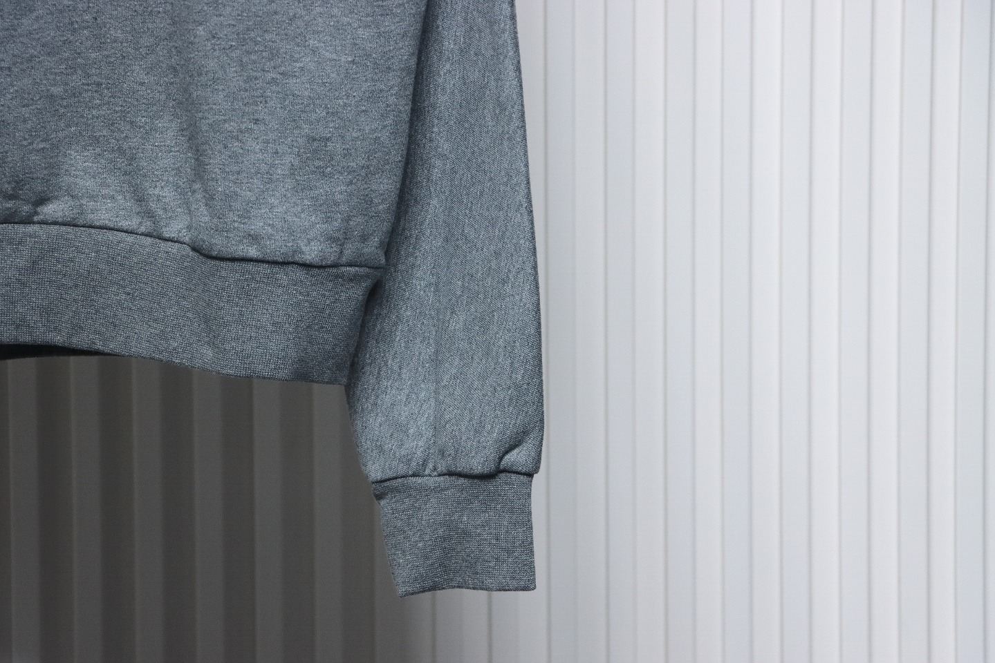 Louis Vuitton × Nigo Collaboration Grey Raglan Sleeve Crew Neck Sweatshirt