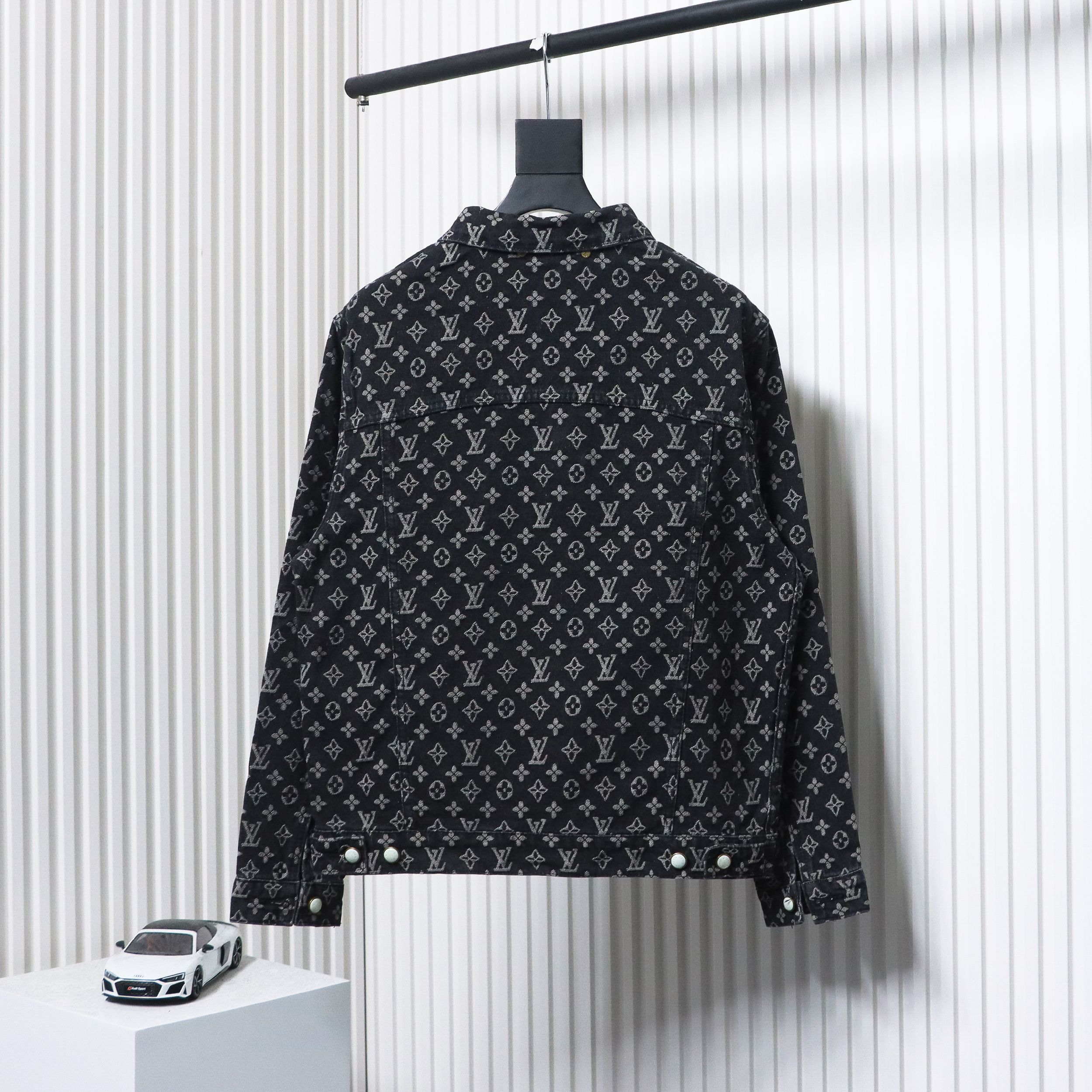 Louis Vuitton Simple All-Over Jacquard Logo Denim Jacket