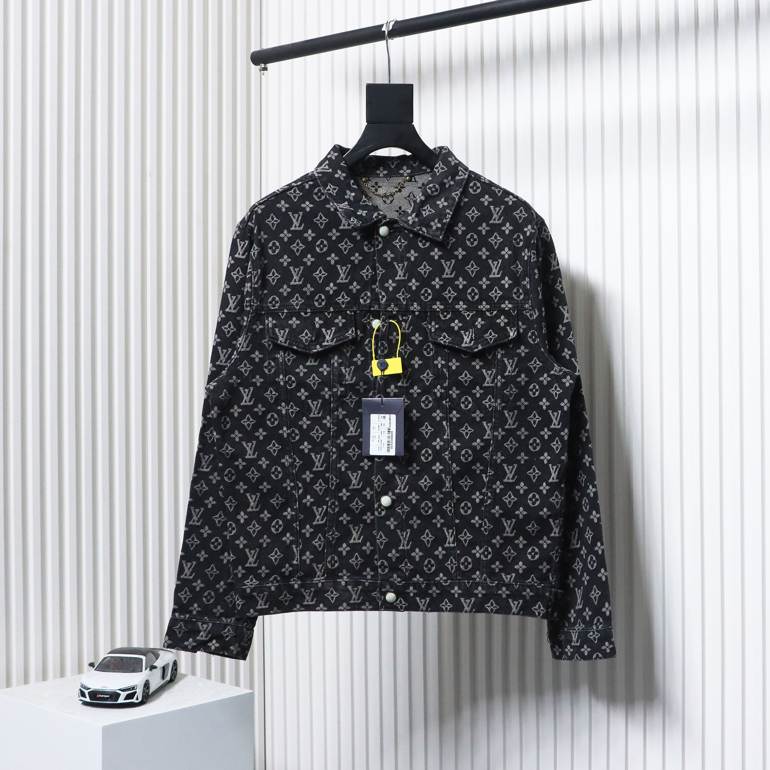 Louis Vuitton Simple All-Over Jacquard Logo Denim Jacket