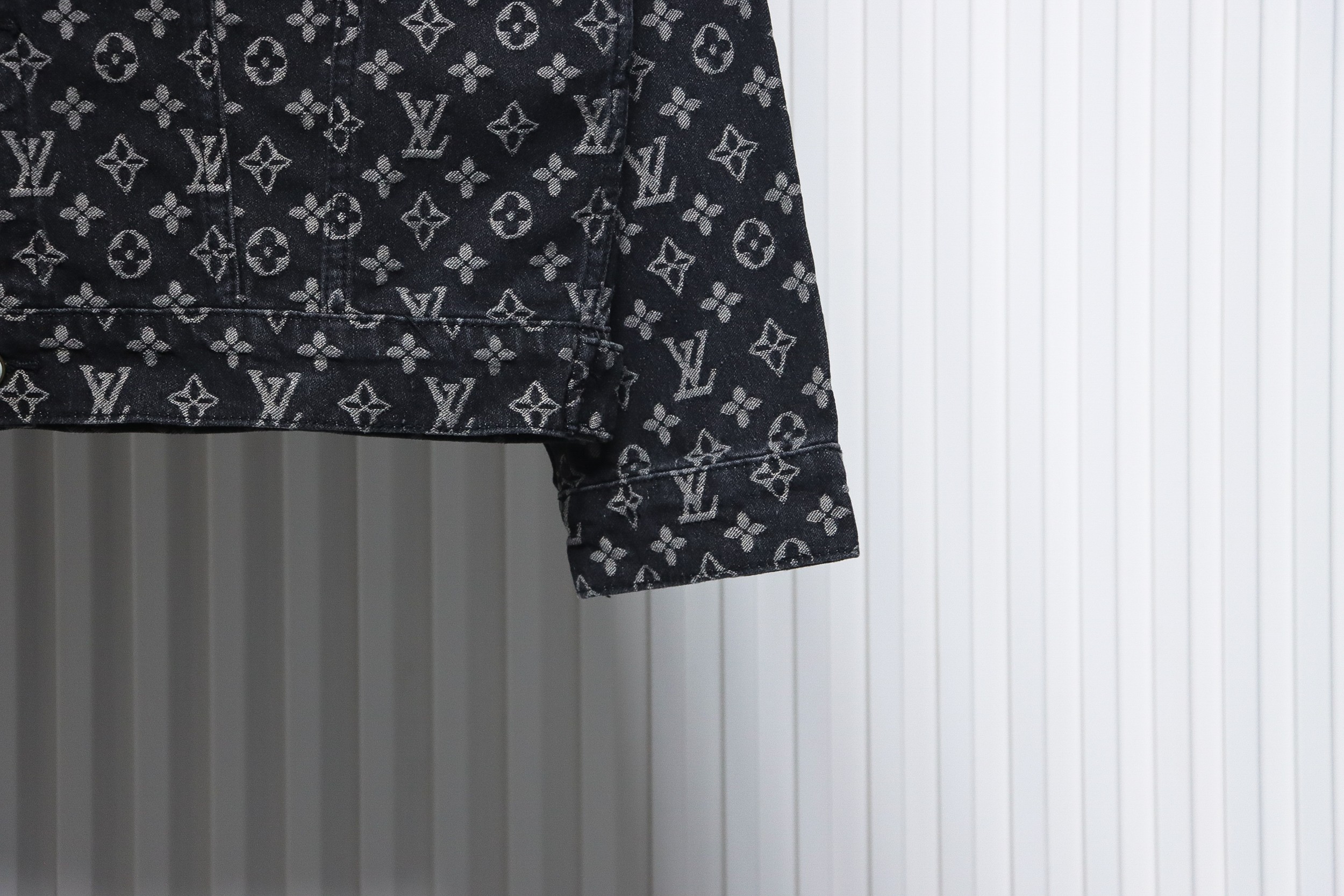 Louis Vuitton Simple All-Over Jacquard Logo Denim Jacket