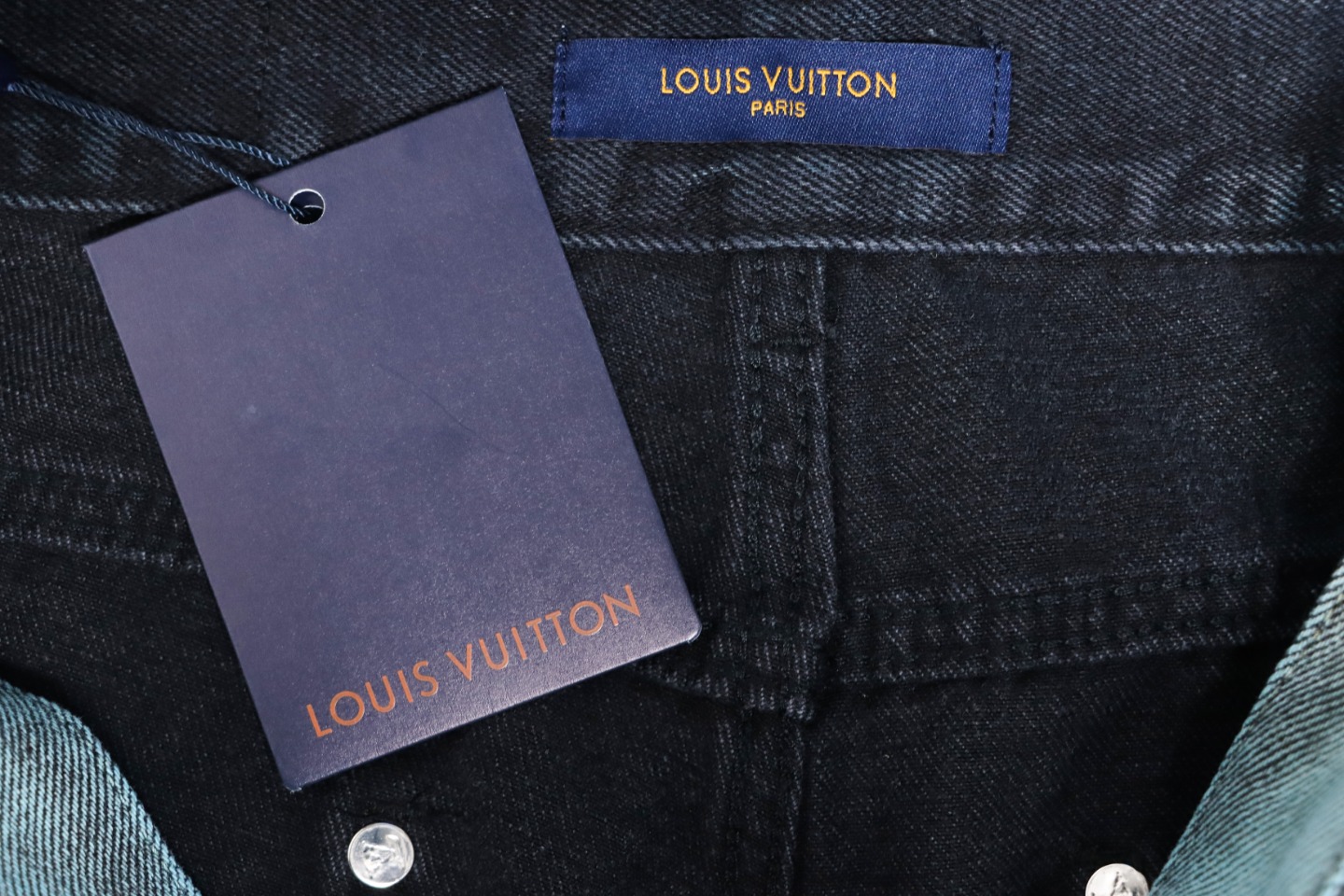Louis Vuitton 24Fw All-Over Embroidered Monogram Gradient Washed Jeans