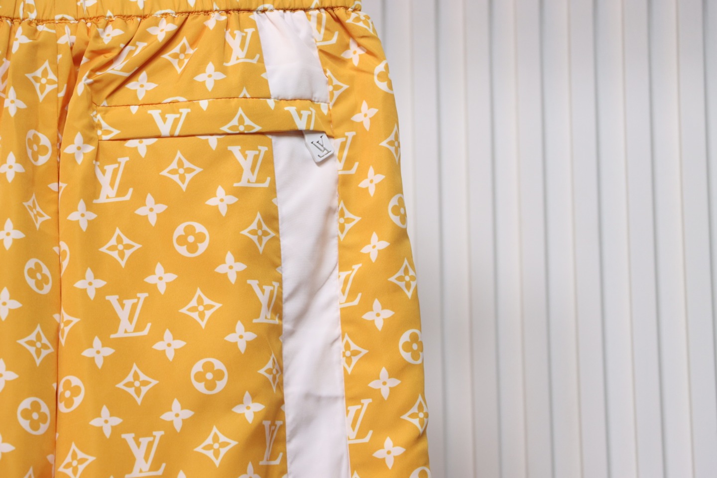 Louis Vuitton 24Fw All Over Print Monogram Contrast Color Trousers