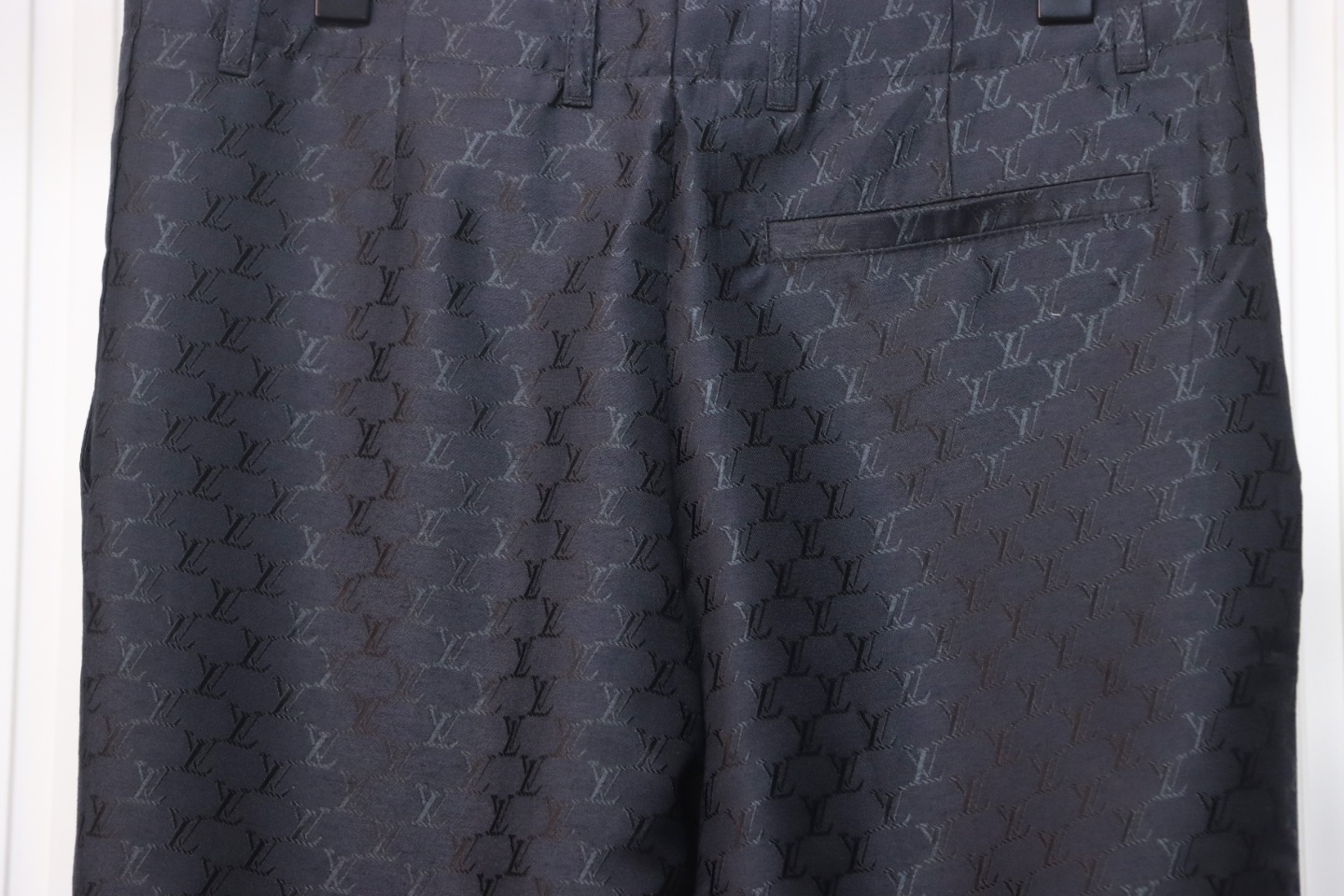 Louis Vuitton 24FW All Over Printed Dark Pattern Trousers