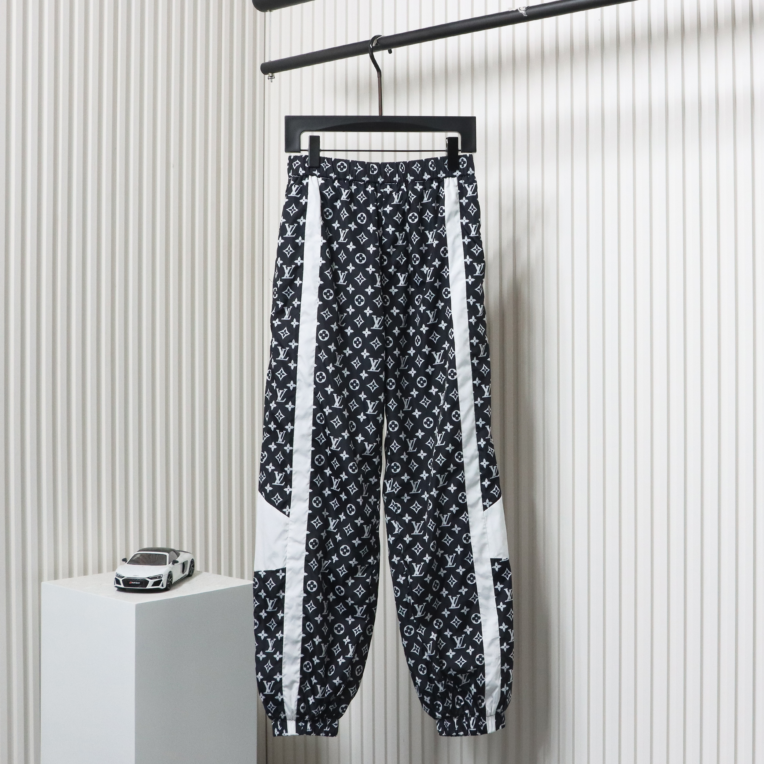 Louis Vuitton 24Fw Colorblock Monogram Sports Pants