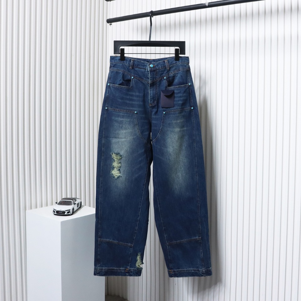 Louis Vuitton 24Fw Enamel Button Washed Distressed Cargo Jeans