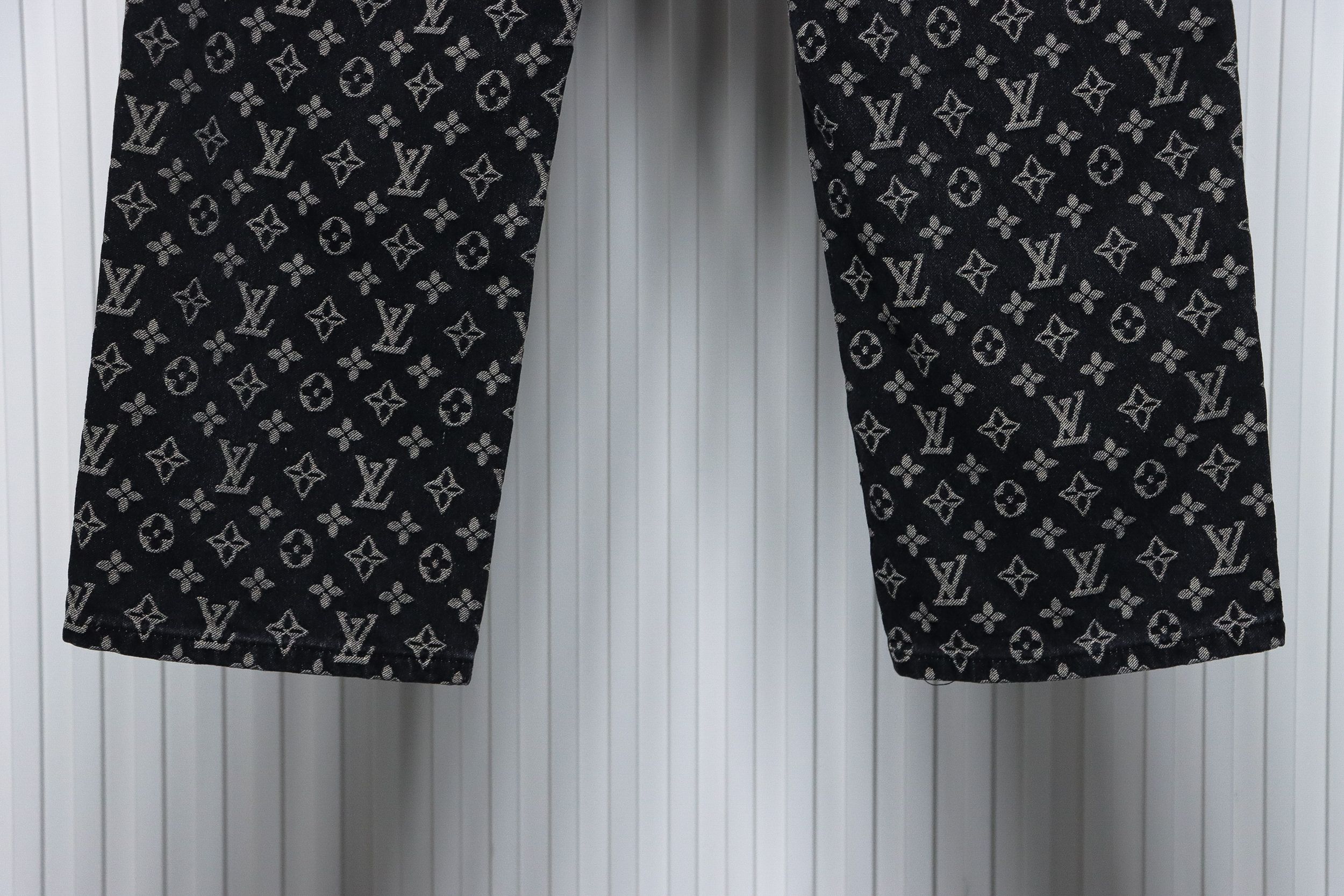 Louis Vuitton Simple All Over Printed Jacquard Logo Jeans